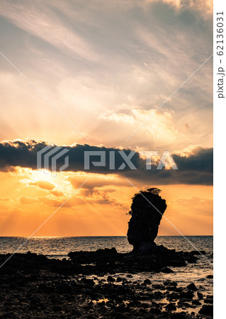 両子岩 （夕景） 62136031