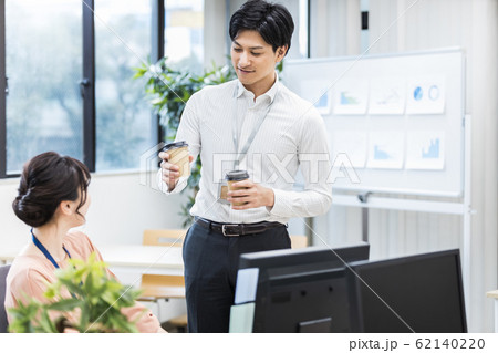 ビジネスシーン 異性 コミュニケーション ビジネスシーン 異性 コミュニケーション 62140220