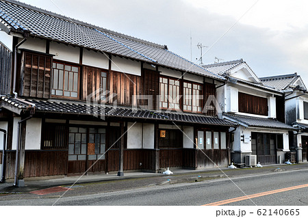 白壁土蔵の街並み　うきは市吉井町 62140665