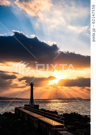 瀬詰崎灯台 (夕景) 瀬詰崎灯台 (夕景) 62147556