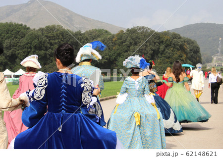 カゼルタ宮殿の仮装舞踏会 カゼルタ宮殿の仮装舞踏会 62148621