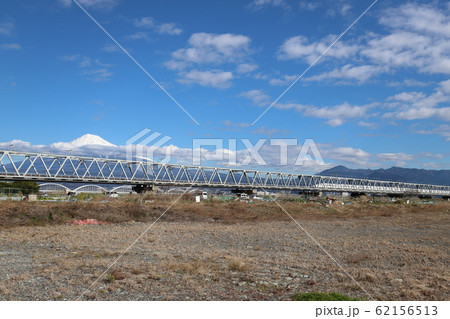 新幹線と富士山 新幹線と富士山 62156513