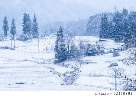 冬の農村風景 冬の農村風景 62159393