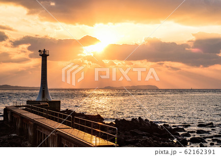 瀬詰崎灯台 (夕景) 瀬詰崎灯台 (夕景) 62162391