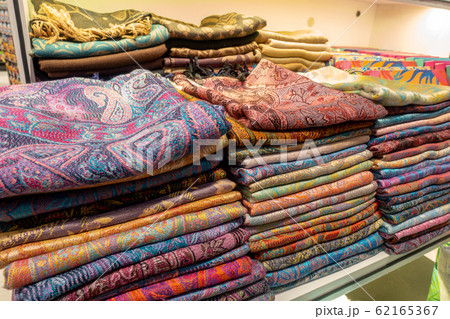 マレーシアのシルク バティック マレーシアのシルク バティック 62165367