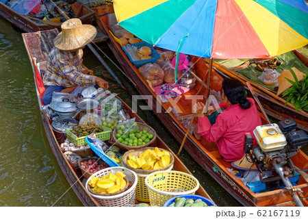 Tha Kha Floating Market - Bangkok - Thailand 62167119