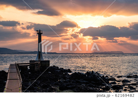 瀬詰崎灯台 (夕景) 瀬詰崎灯台 (夕景) 62169482