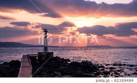 瀬詰崎灯台 （夕景） 62169484