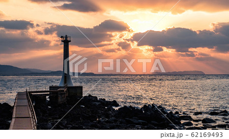 瀬詰崎灯台 （夕景） 62169493