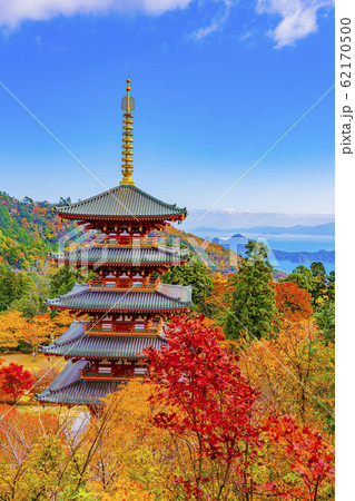 京都　秋の成相寺 62170500