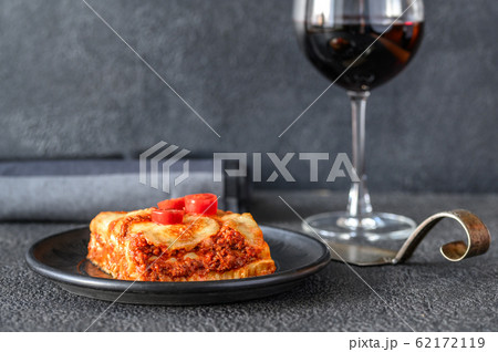 Dish of lasagne 62172119