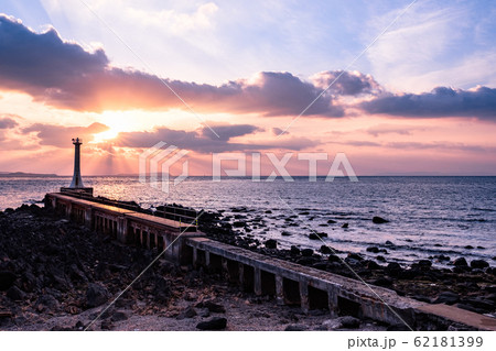 瀬詰崎灯台 (夕景) 瀬詰崎灯台 (夕景) 62181399