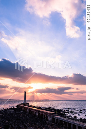 瀬詰崎灯台 （夕景） 62181451