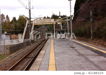総武本線南酒々井駅のホーム（1） 62186324