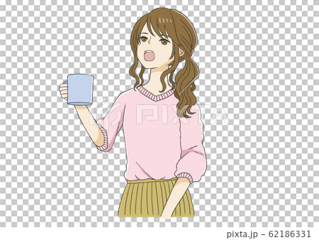 年輕女子漱口預防感冒 年輕女子漱口預防感冒 62186331