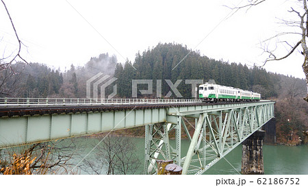 只見線第二橋梁と列車 只見線第二橋梁と列車 62186752