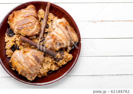 Millet porridge with chicken. 62188762