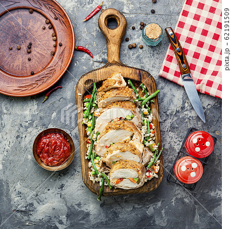 Chicken stuffed with vegetables 62191509