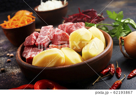 ingredients for borsch 62193867