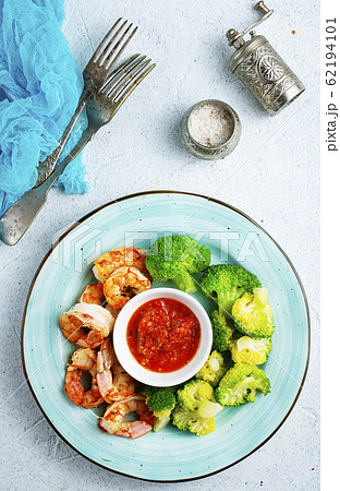 shrimps and broccoli shrimps and broccoli 62194101