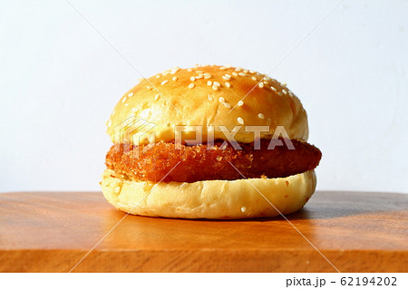 タルタルフィッシュバーガー 62194202