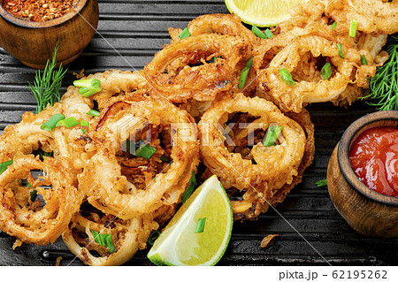 Crispy fried squid rings Crispy fried squid rings 62195262