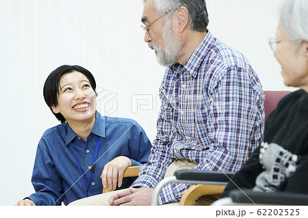 介護　シニア　運動療法 62202525