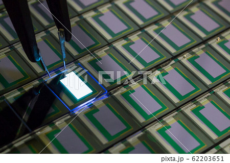 Checking turn on small oled displays of white Checking turn on small oled displays of white 62203651