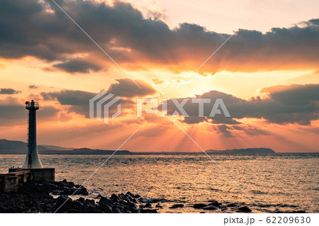 瀬詰崎灯台 （夕景） 62209630
