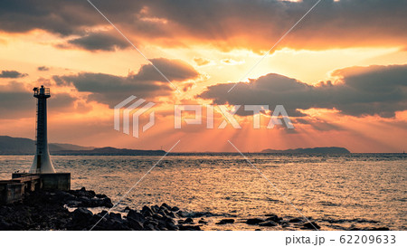 瀬詰崎灯台 (夕景) 瀬詰崎灯台 (夕景) 62209633