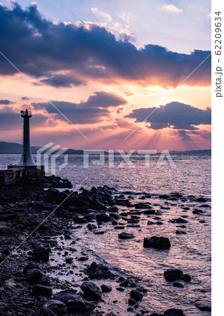 瀬詰崎灯台 (夕景) 瀬詰崎灯台 (夕景) 62209634