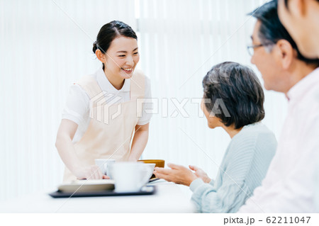 病院、介護 62211047