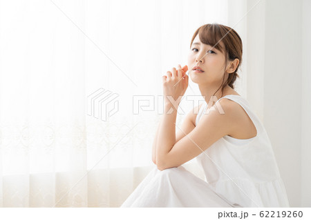 女性 白ワンピース 女性 白ワンピース 62219260
