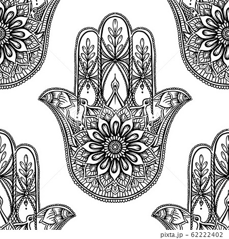 Seamless pattern with ornate hand drawn hamsa. 62222402