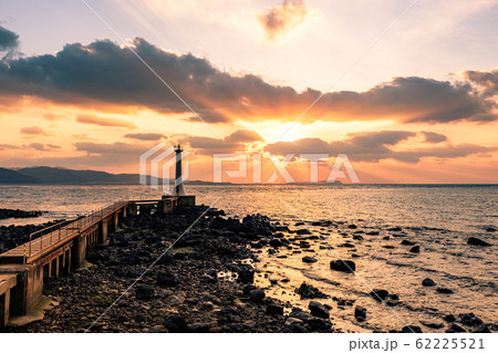 瀬詰崎灯台 （夕景） 62225521