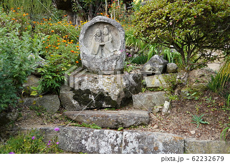 昭和時代JRのディスカバー・ジャパンのポスターで日本一になった野倉の夫婦地蔵（野倉の夫婦道祖神） 62232679