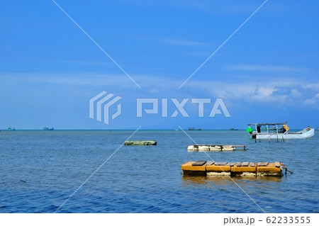 The floating bamboo boat on the sea, Phu Quoc island, Vietnam 62233555