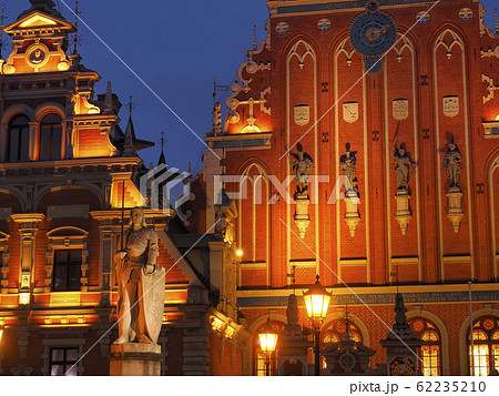 ラトビア・リガ旧市街 ブラックヘッド会館・市庁舎広場 / Riga, Latvia 62235210