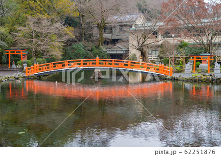 The red bridge at Fujisan Hongu Sengen Taisha The red bridge at Fujisan Hongu Sengen Taisha 62251876