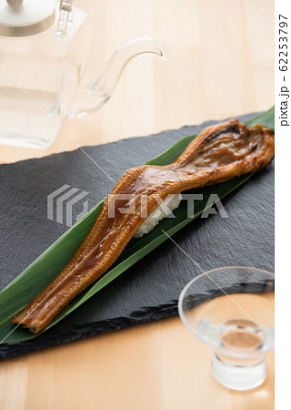 穴子の一本握り 穴子の一本握り 62253797
