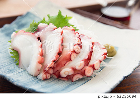 タコの刺身 62255094