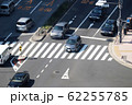 交差点の車道の斜俯瞰の交通写真素材イメージ 62255785