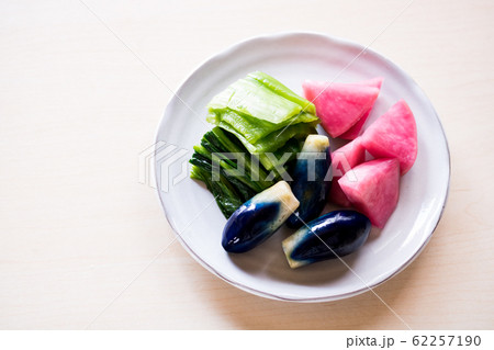 山形の漬け物・鮮やかな自然の色 62257190