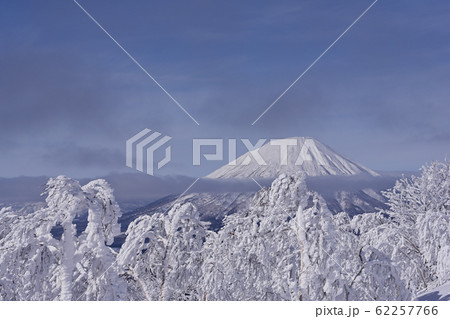 マウントイゾラ頂上からの羊蹄山 62257766