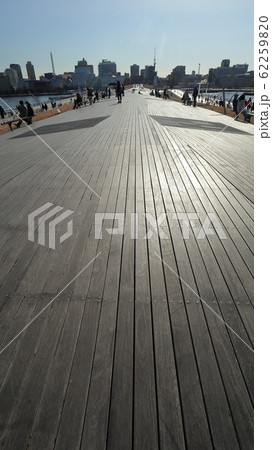 横浜港大さん橋　国際客船ターミナル　外部デッキ 62259820