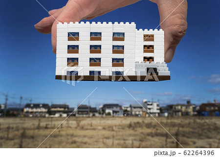 空地にマンション 62264396