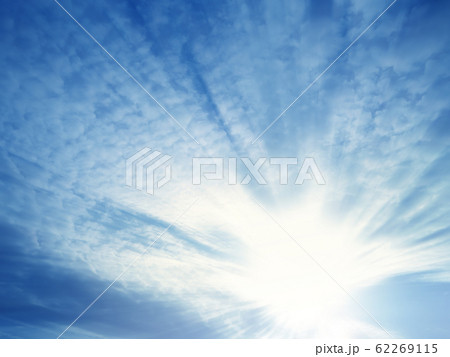 sunset with sun rays sunset with sun rays 62269115