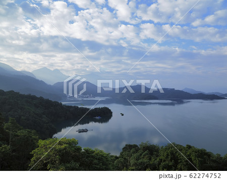 台湾・朝の日月潭 / Sun Moon Lake, Nantou, Taiwan 62274752