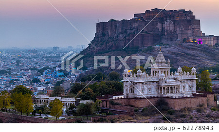 The Jaswant Thada and Mehrangarh Fort in The Jaswant Thada and Mehrangarh Fort in 62278943