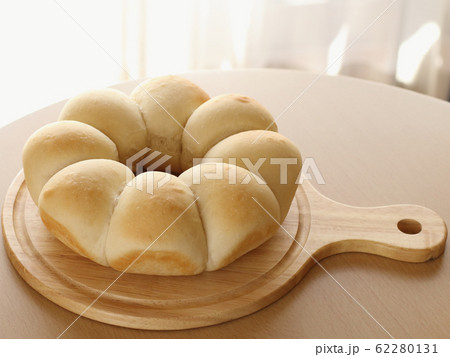 手作り　ちぎりパン 62280131